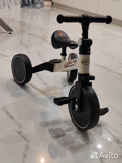 Велосипед беговел 3 в 1