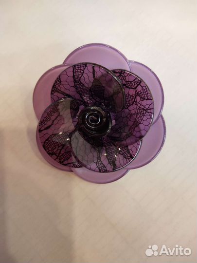 Брошь цветок