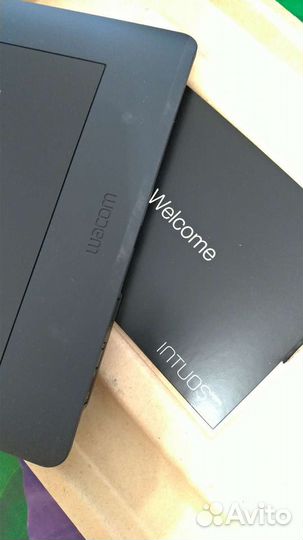 Графический планшет wacom Intuos Pro Small (PTH-45