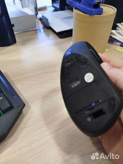 Вертикальная эргономическая мышь под правую руку