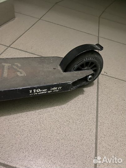 Трюковой самокат Explore Street