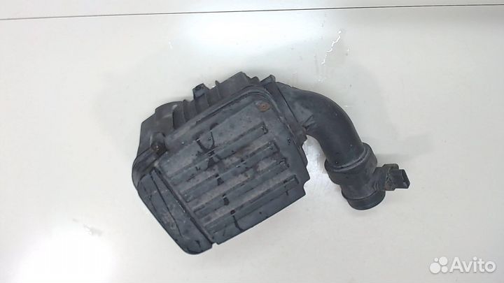 Корпус воздушного фильтра Volkswagen Caddy, 2007