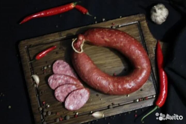 Продавец колбасных изделий