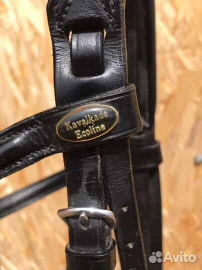 Амуниция для лошади