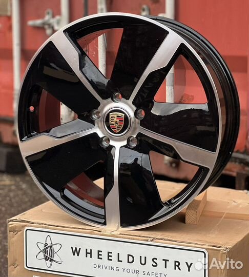 Кованые диски R20 Porsche Taycan Exclusive Black