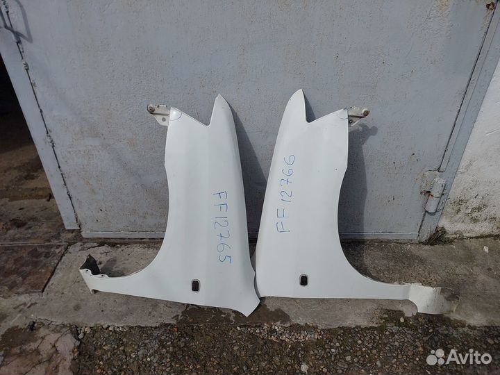 Крыло тойота саксид