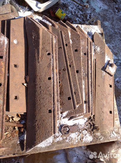 Запчасти на плуг. И дт 75