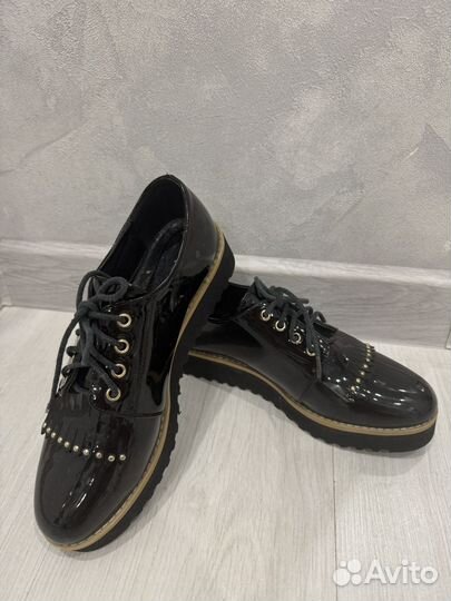 Лоферы кожанные женские 38