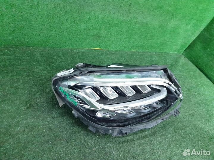 Фара правая Mercedes-Benz C-Class