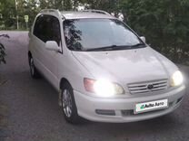 Toyota Ipsum 2.0 AT, 2000, 426 000 км, с пробегом, цена 695 000 руб.