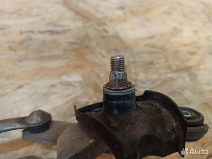 Трапеция дворников Toyota Corolla E150