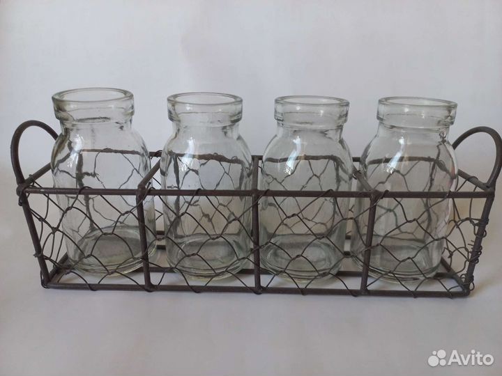 Баночки в корзинке декоративные