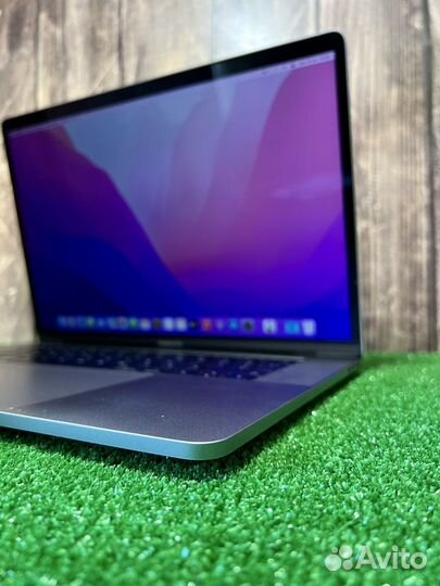 MacBook Pro 15 Mid 2017 16/512