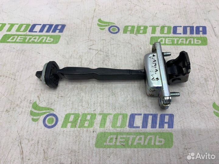 Ограничитель двери задний Opel Mokka кроссовер