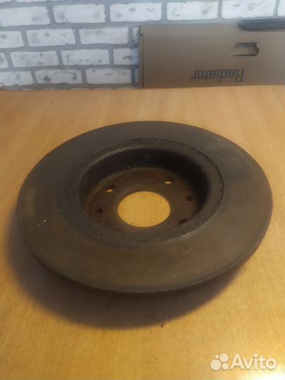 Диск тормозной передний Лада 21099 седан 21083