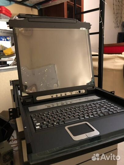 KVM консоль с переключателем aten CL5708M / CL5708