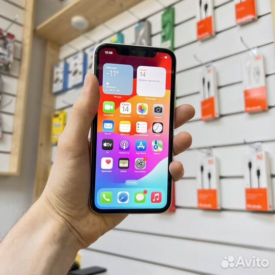 iPhone 11, 64 ГБ
