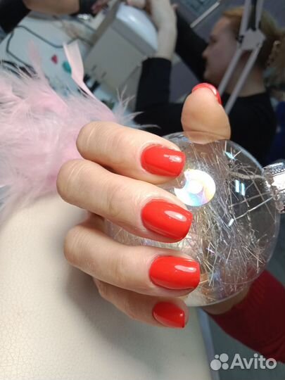 Маникюр и педикюр