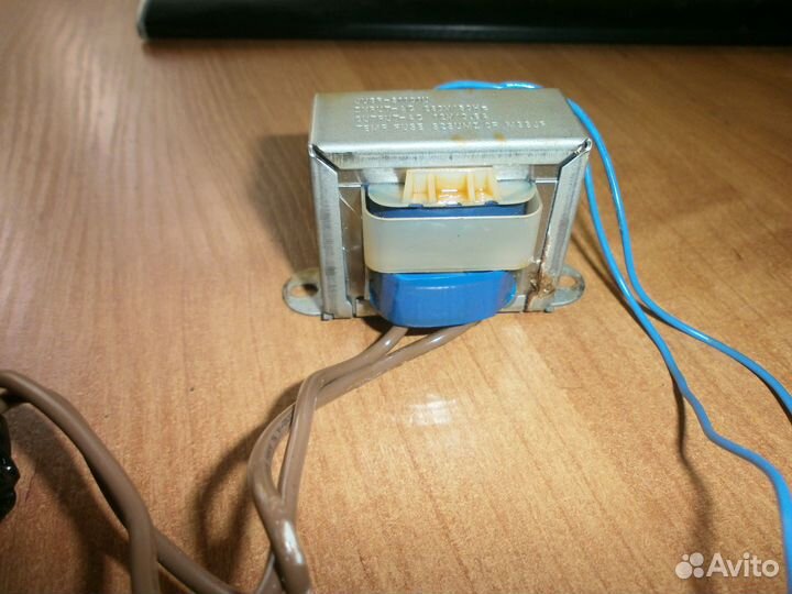 Блок питания(трансформатор)и усилит.с радиатором