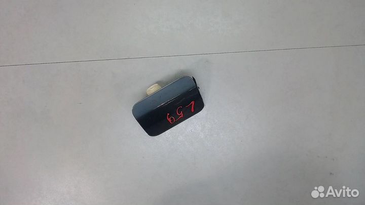 Лючок бензобака Chrysler 300C, 2005