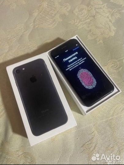 iPhone 7, 32 ГБ