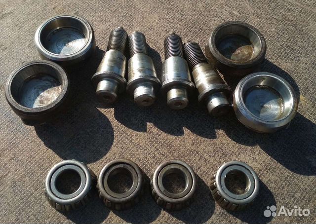 Шкворня УАЗ на подшипниках