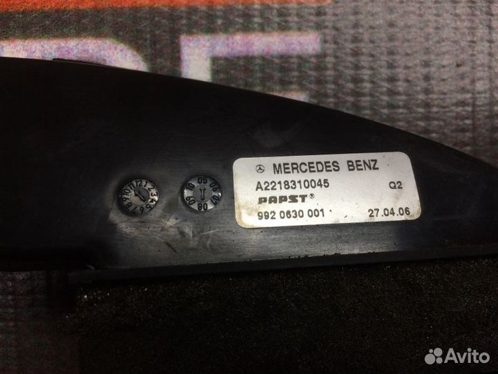 Воздуховод правый Mercedes-Benz S-Class W221