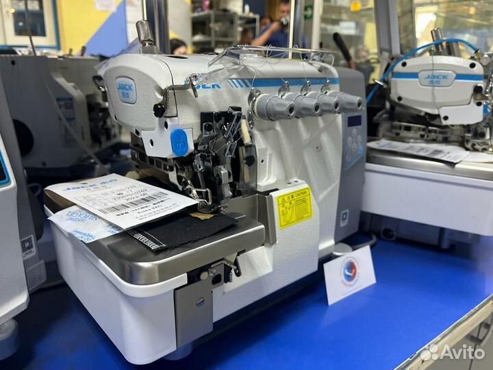 Оверлок с автомат обрезкой нити Jack C2-5-03/233