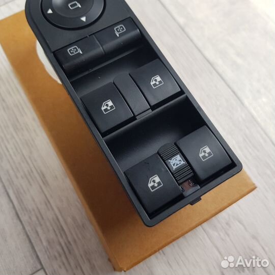 Блок управления стеклоподъемниками opel astra H