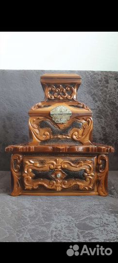 Шкатулка из дерева ручной работы