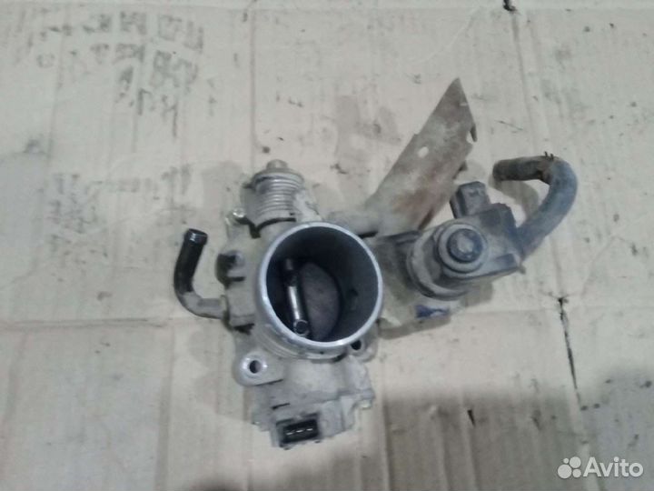 Дросельная заслонка Kia Rio 1 1.6