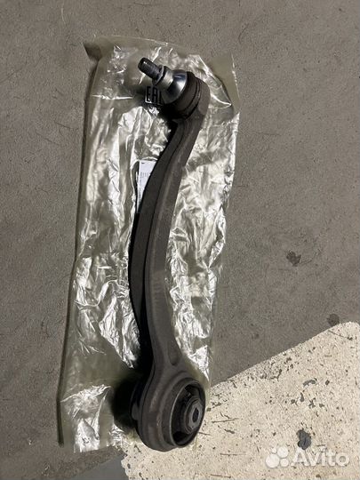 Рычаги передние продольные w213