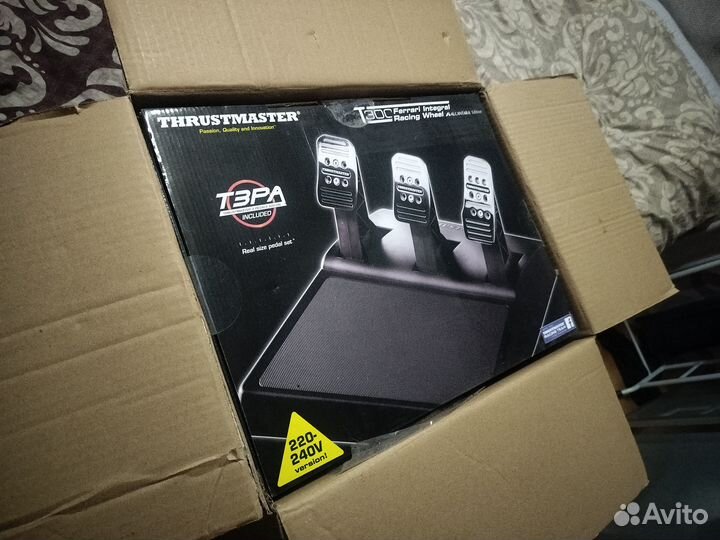 Продаю руль Trustmaster T300 Alcantara Edition