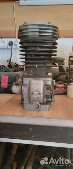 Компрессор автомобильный