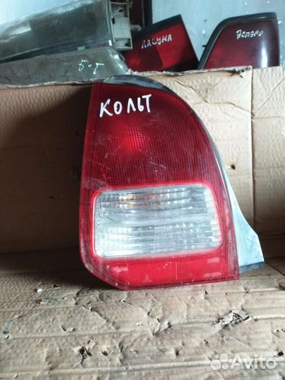 Фонарь Mitsubishi Colt