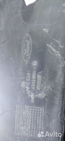 Обшивка средней стойки Ford Focus 3 седан iqdb