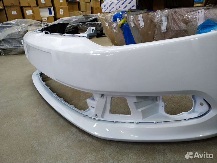 Бампер WV polo 2010-2015 цвет белый