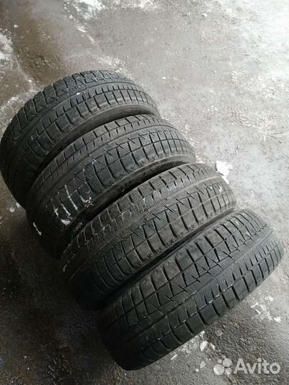 Bridgestone Blizzak Revo GZ 205/60 R16