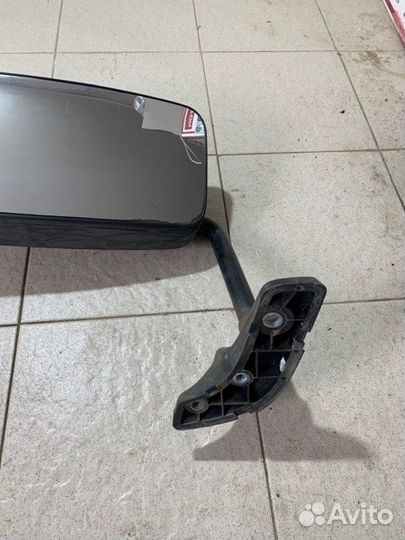Зеркало заднего вида боковое левое Камаз 5490 2018
