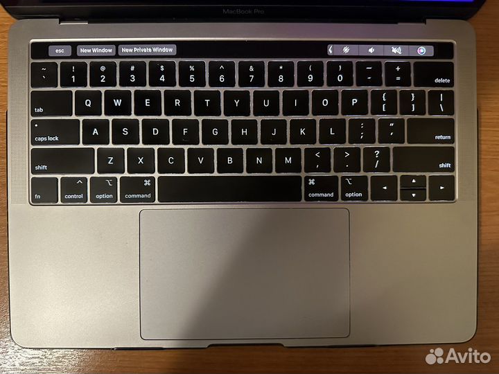 Apple MacBook Pro 13 2019 touch bar