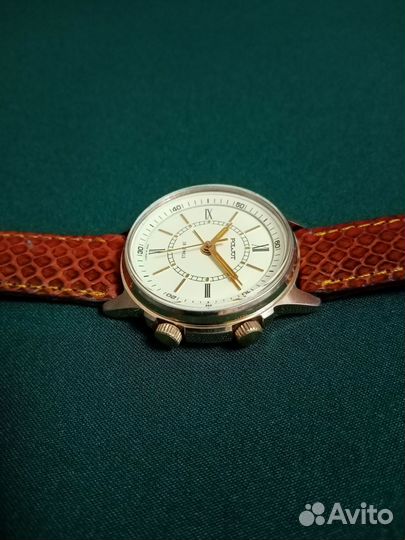 Часы полёт С будильником винтаж россия