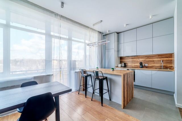 3-к. квартира, 92 м², 6/12 эт.