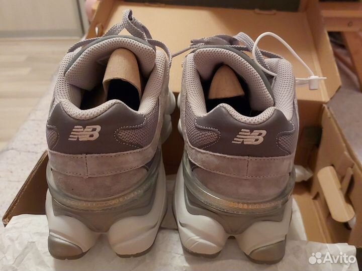 Кроссовки New Balance 9060 Shadow