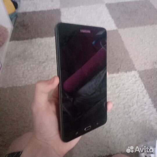 Планшет Samsung Galaxy Tab A 7.0 SM-T280 (2016)