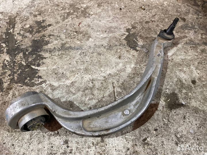 Рычаг нижний передний правый Audi A4 B8 1.8 T 2009