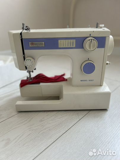 Швейная машина Sakura
