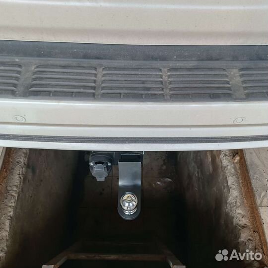 Фаркоп Toyota LC 200 Executive/Excalibur