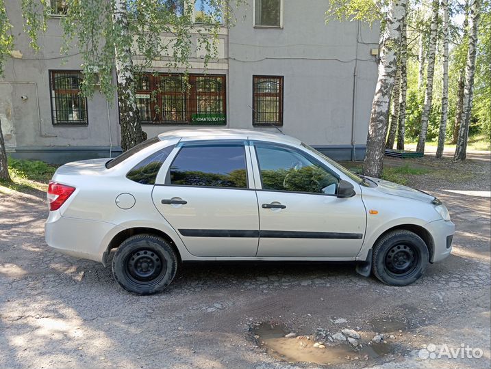 LADA Granta 1.6 МТ, 2015, 230 000 км