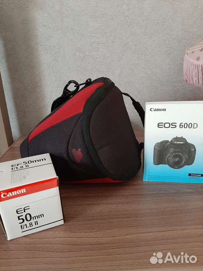 Зеркальный фотоаппарат Canon 600D плюс два объекти