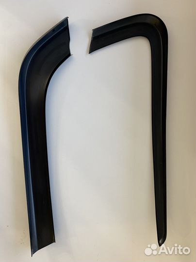 Накладки на молдинги переднего бампера LADA веста